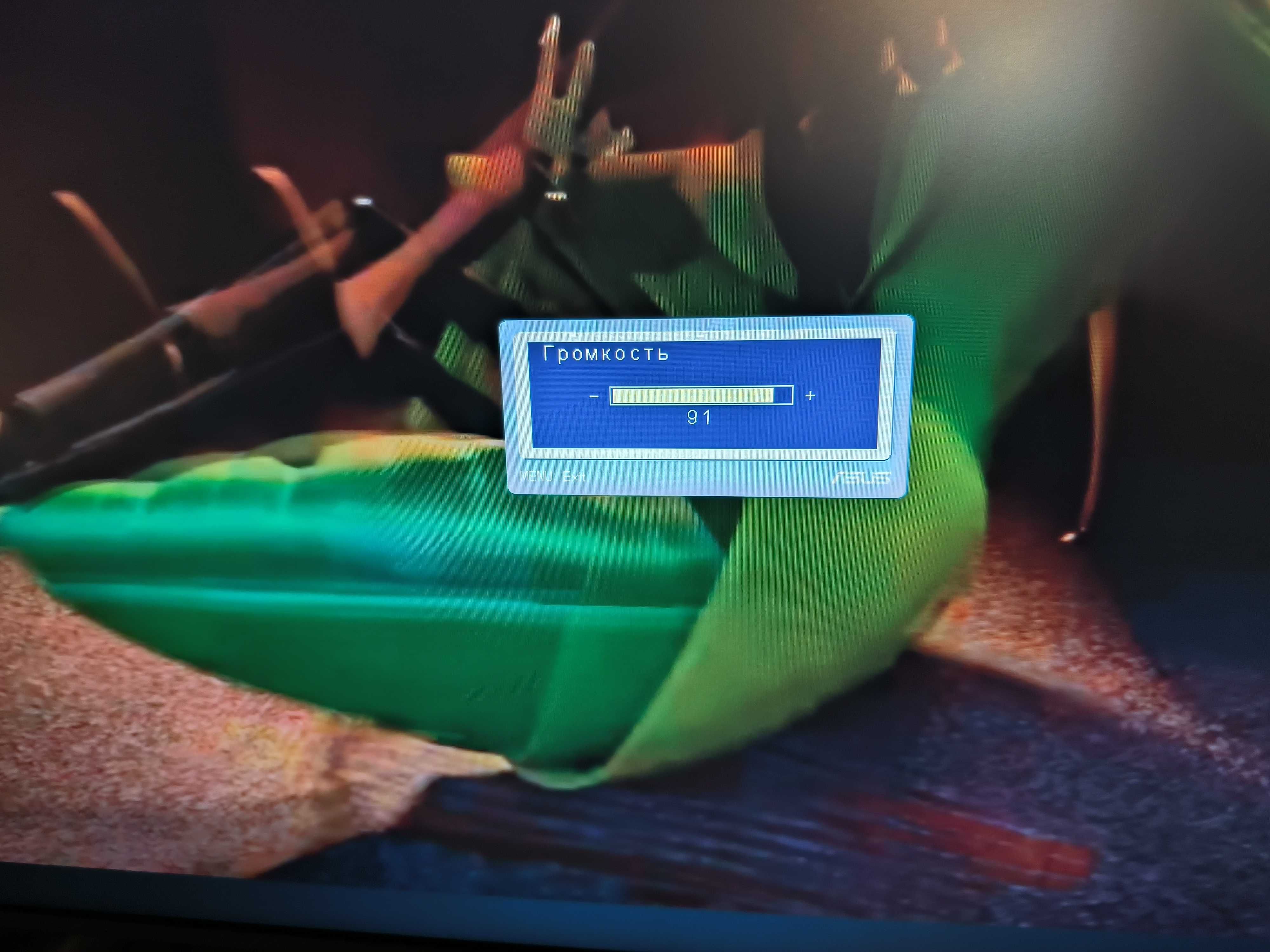 Монитор Asus 22 дюйма vga dvi , встроен звук