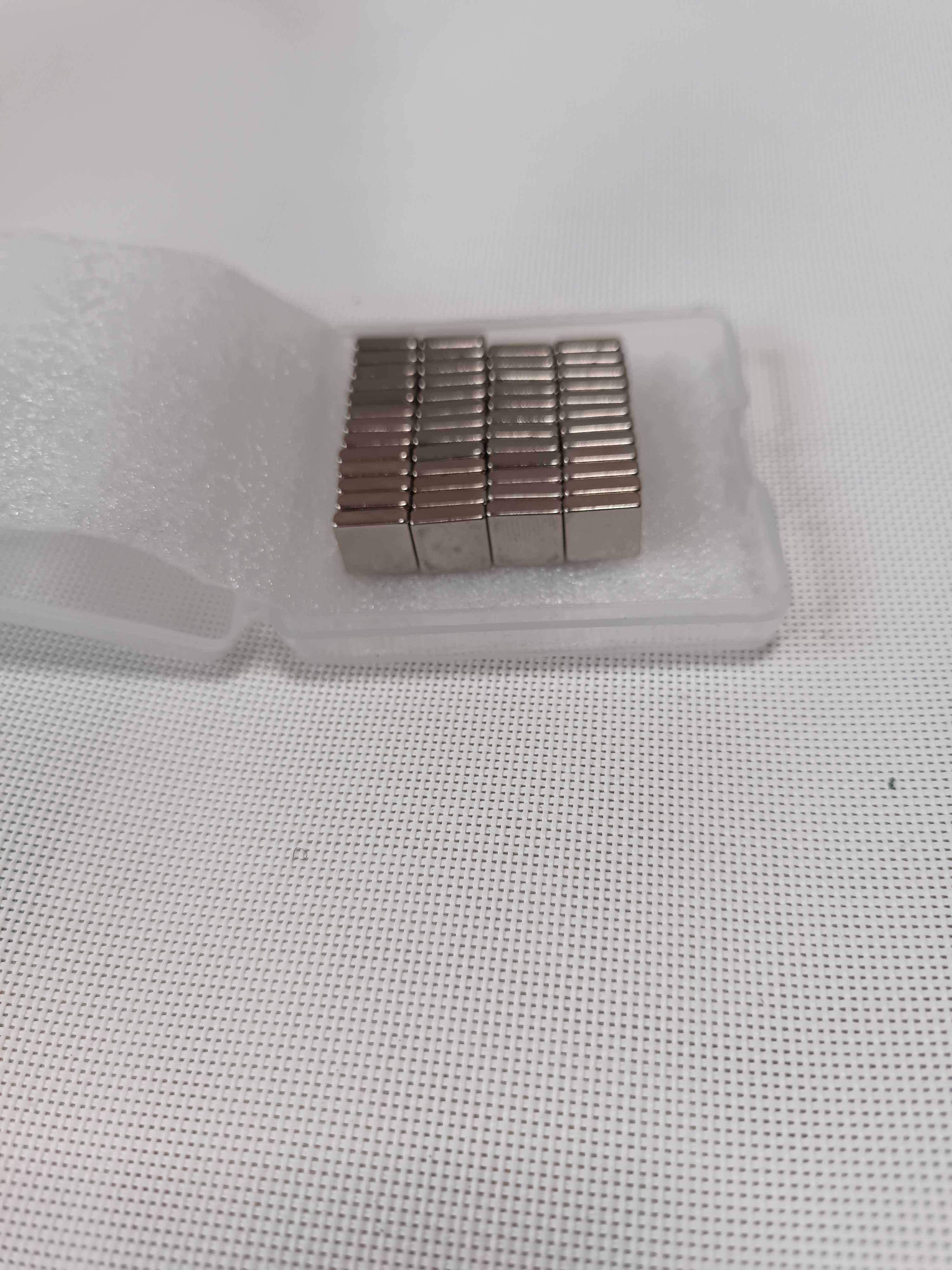 Magnes neodymowy kwadrat ok. 10 x 3 mm 50szt