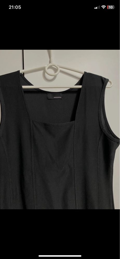 damska bluzka czarna rozciągliwy elastyczny material  rozmiar M/L