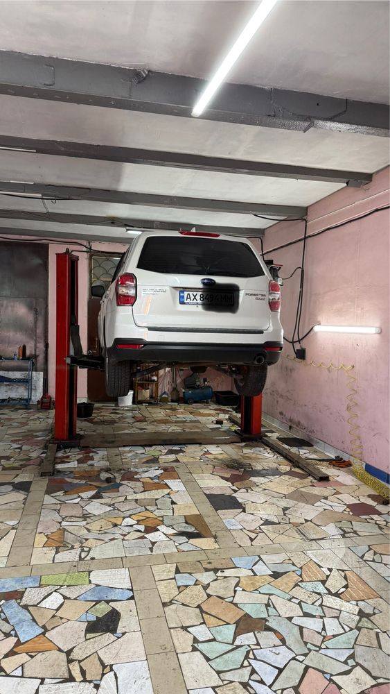 Подъемник для авто/СТО/2.5 тонн/винтовой