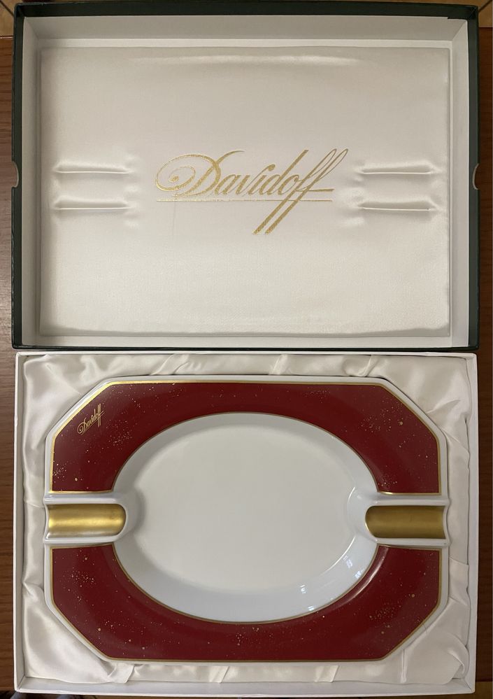 Попільниця порцелянова Davidoff великого розміру для сигар