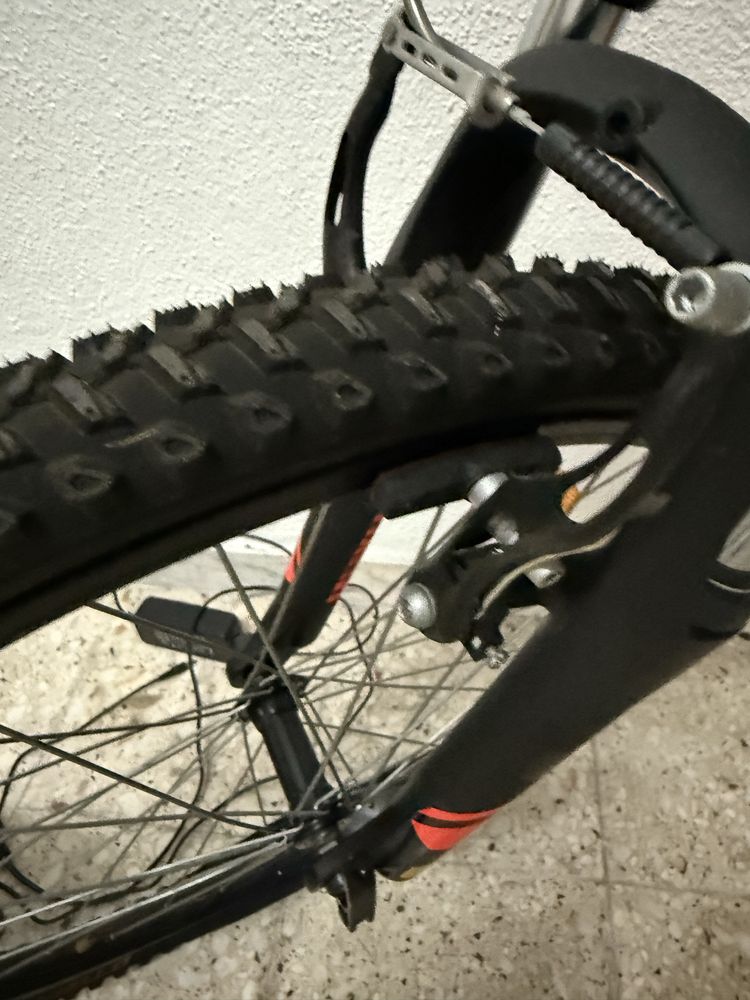 Bicicleta BTWIN Aro 24 NOVA – Nunca Usada, com Selo!