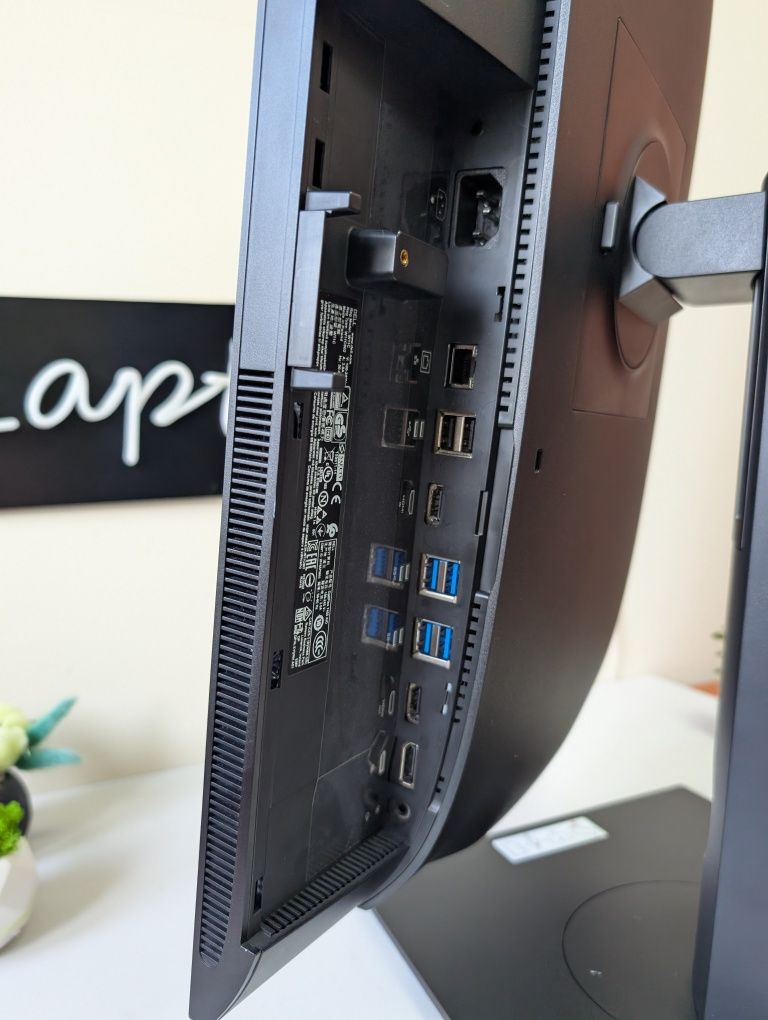 Бюджетний Моноблок Dell OptiPlex 7450/i3-6/8/256/FHD/24.ПДВ/без ПДВ