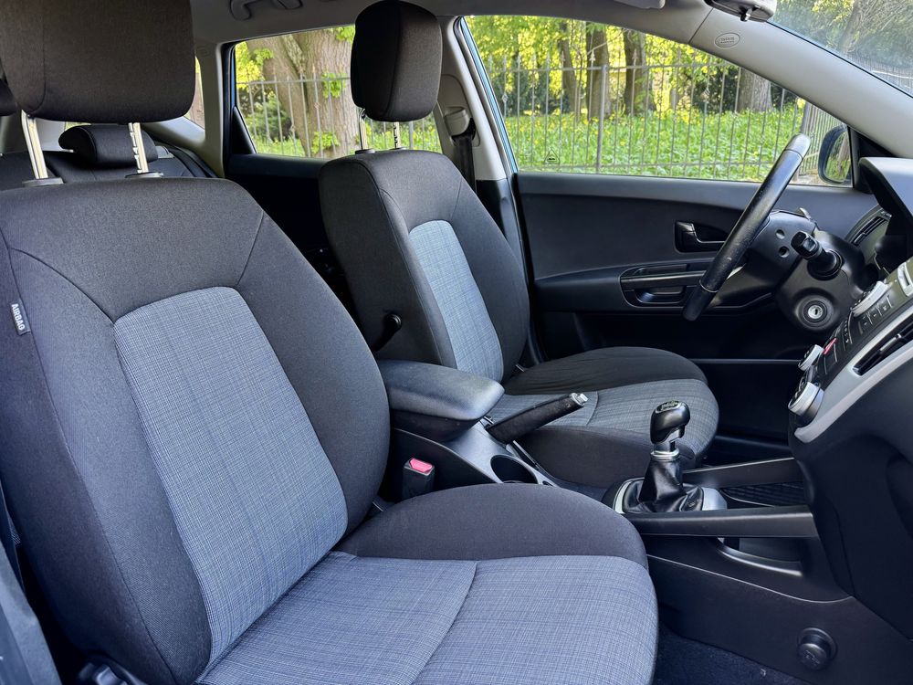 KIA Ceed 2012  хароший надійний автомобіль