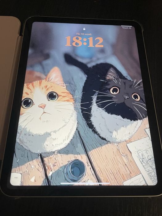 Продам Apple iPad 11” A16 Wi-Fi 128 GB silver