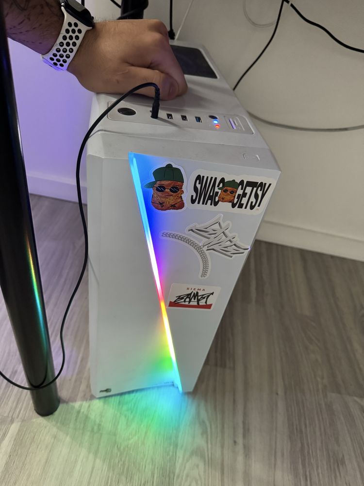 Sprzedam komputer z monitorem
