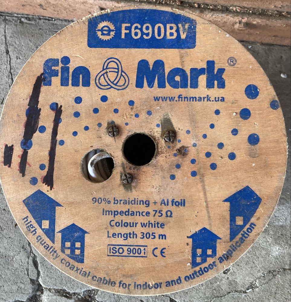 Кабель коаксиальный 305 метров RG-6 Finmark F690BV