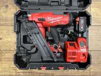 Gwoździarka Milwaukee M18 FFN + 2x bateria 5AH + ładowarka + walizka