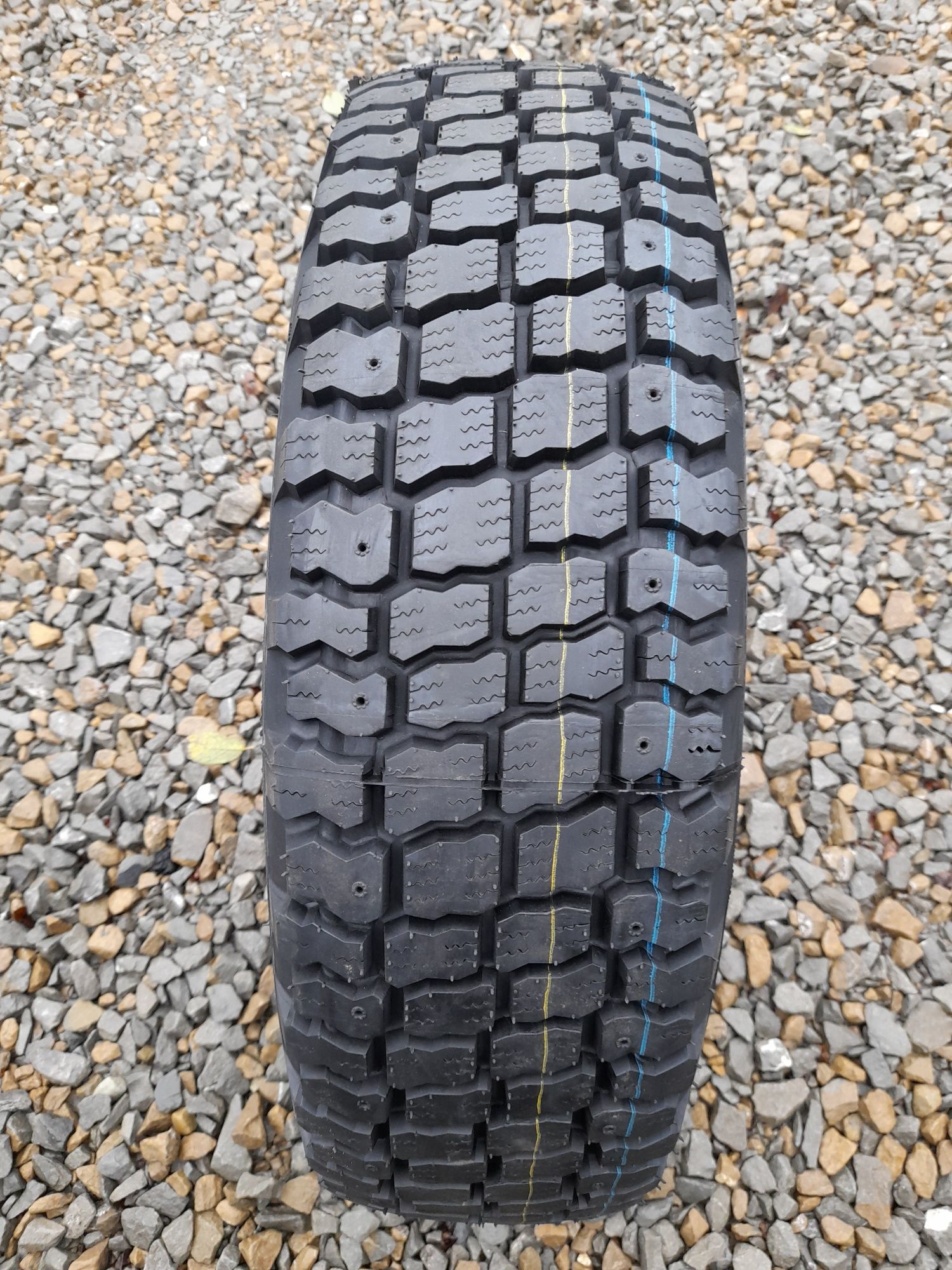 215/75 R16C dostawcze ZIMOWE opony bieżnikowane 215/75R16C CARGO ICE