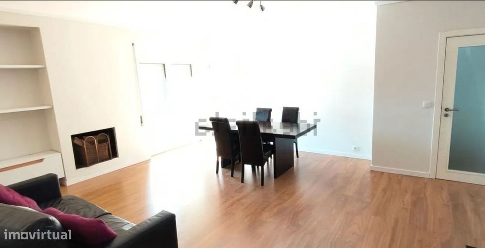 T3+1 espaçoso mobilado no Glicinias