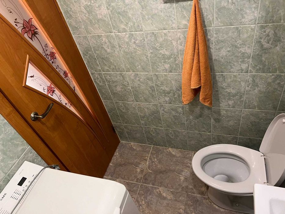 Сдам 1-к квартиру посуточно  ж/м Тополь1/  б.  Космическая, Мечникова