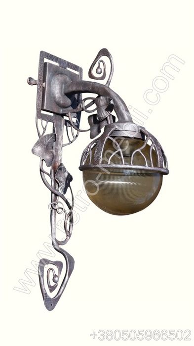 Ковані світильники. Художня ковка. Вироби з металу. Бра. Люстра.