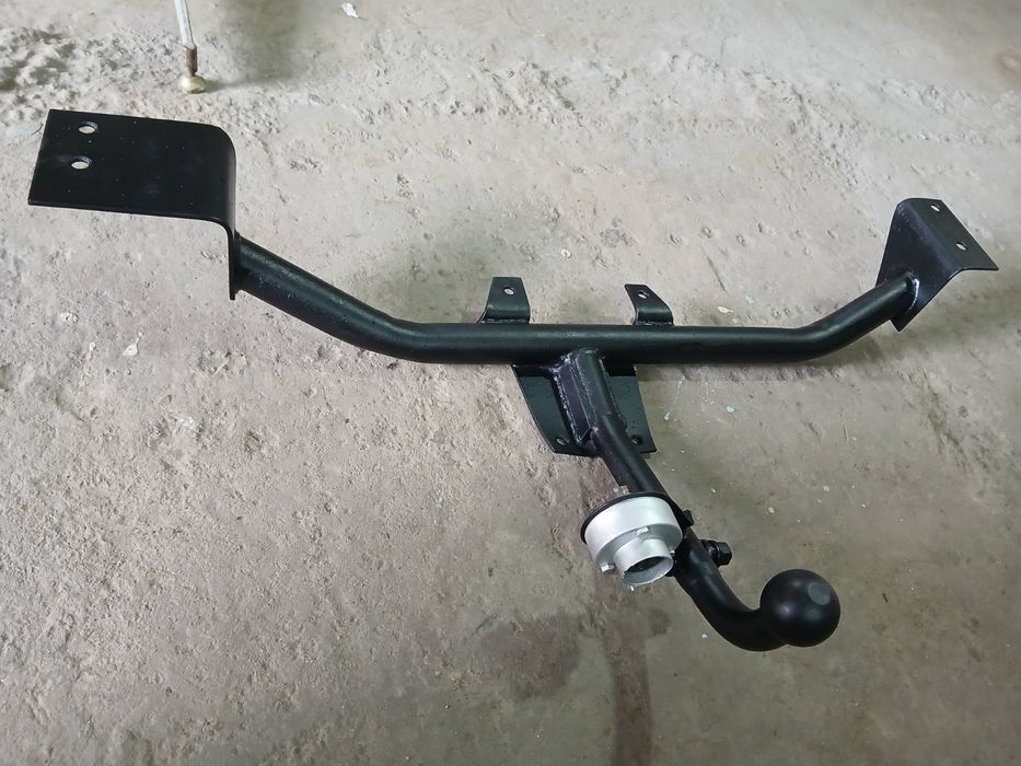 Фаркоп на автомобіль Chevrolet Aveo