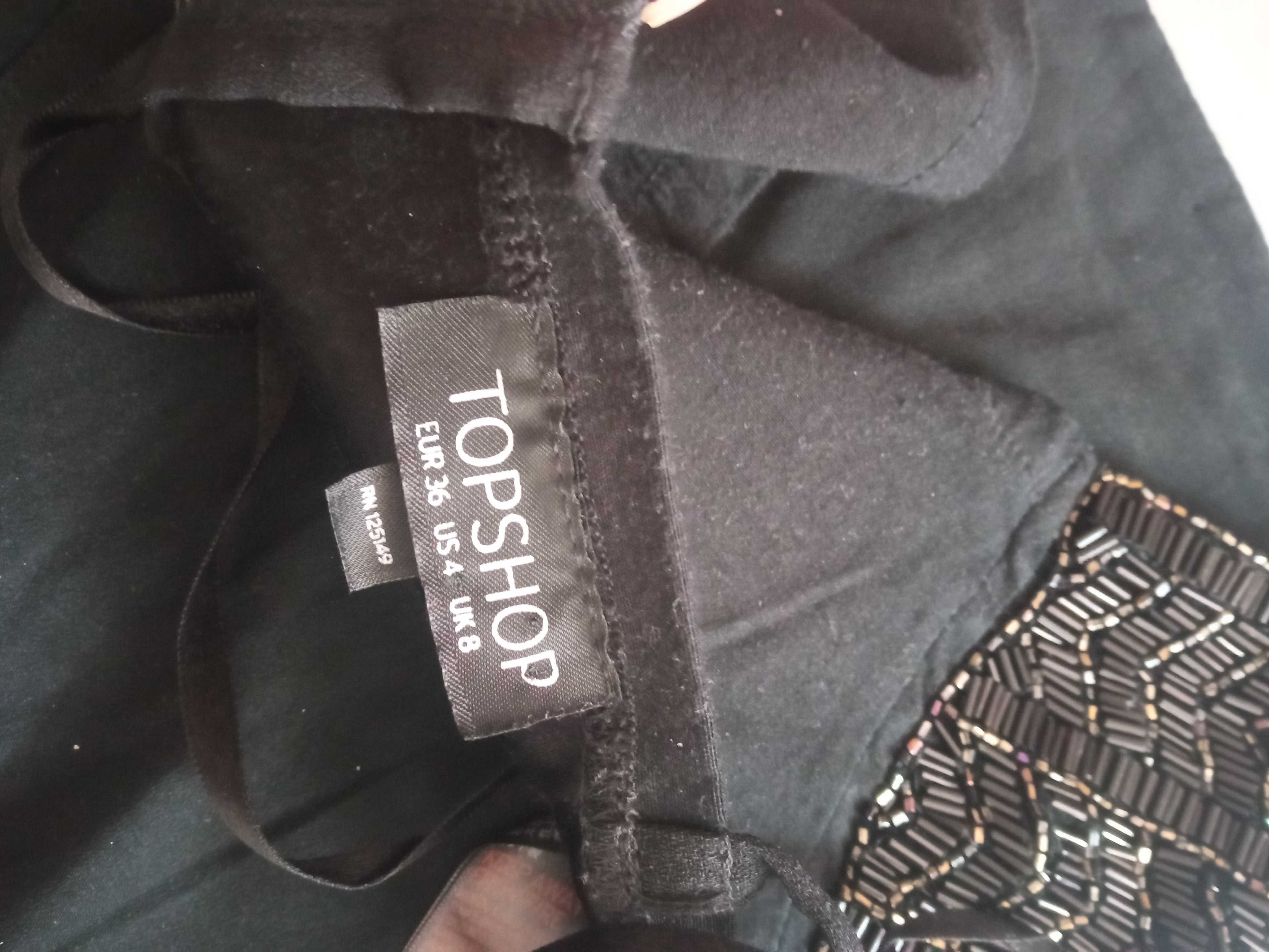 Crop top na ramiączkach z cekinami