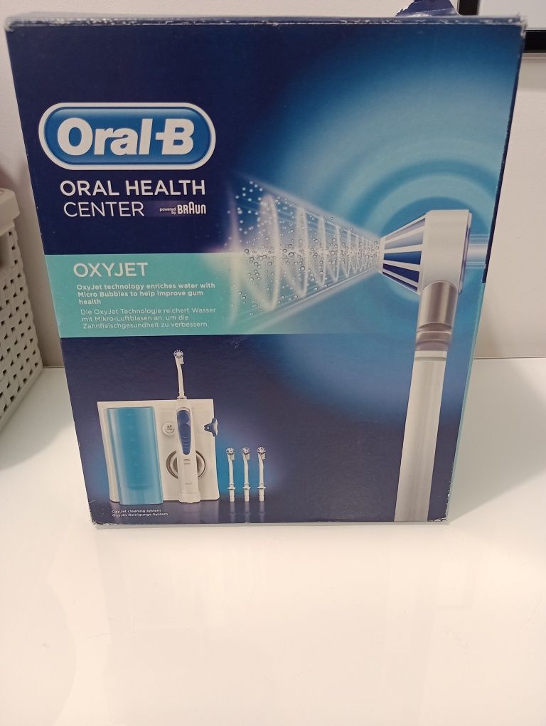 Irygator Oral b Oxyjet stacjonarny do płukania zębów