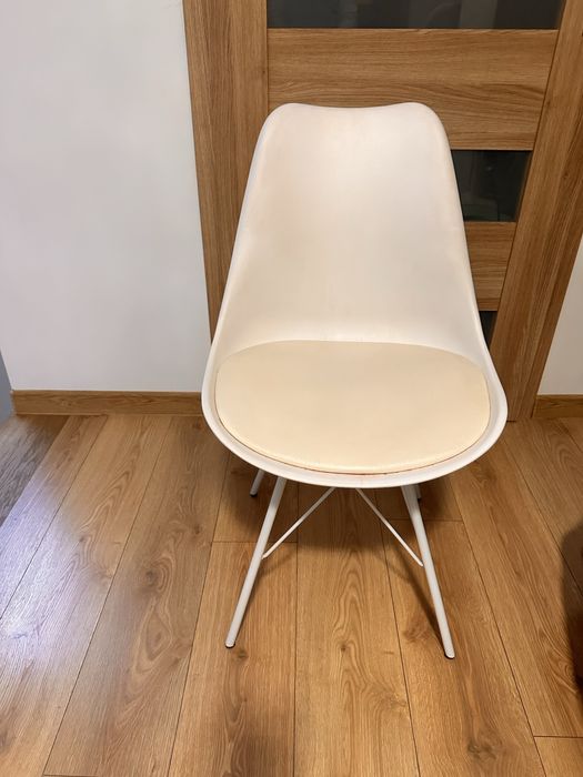 Krzesło plastikowe Jysk