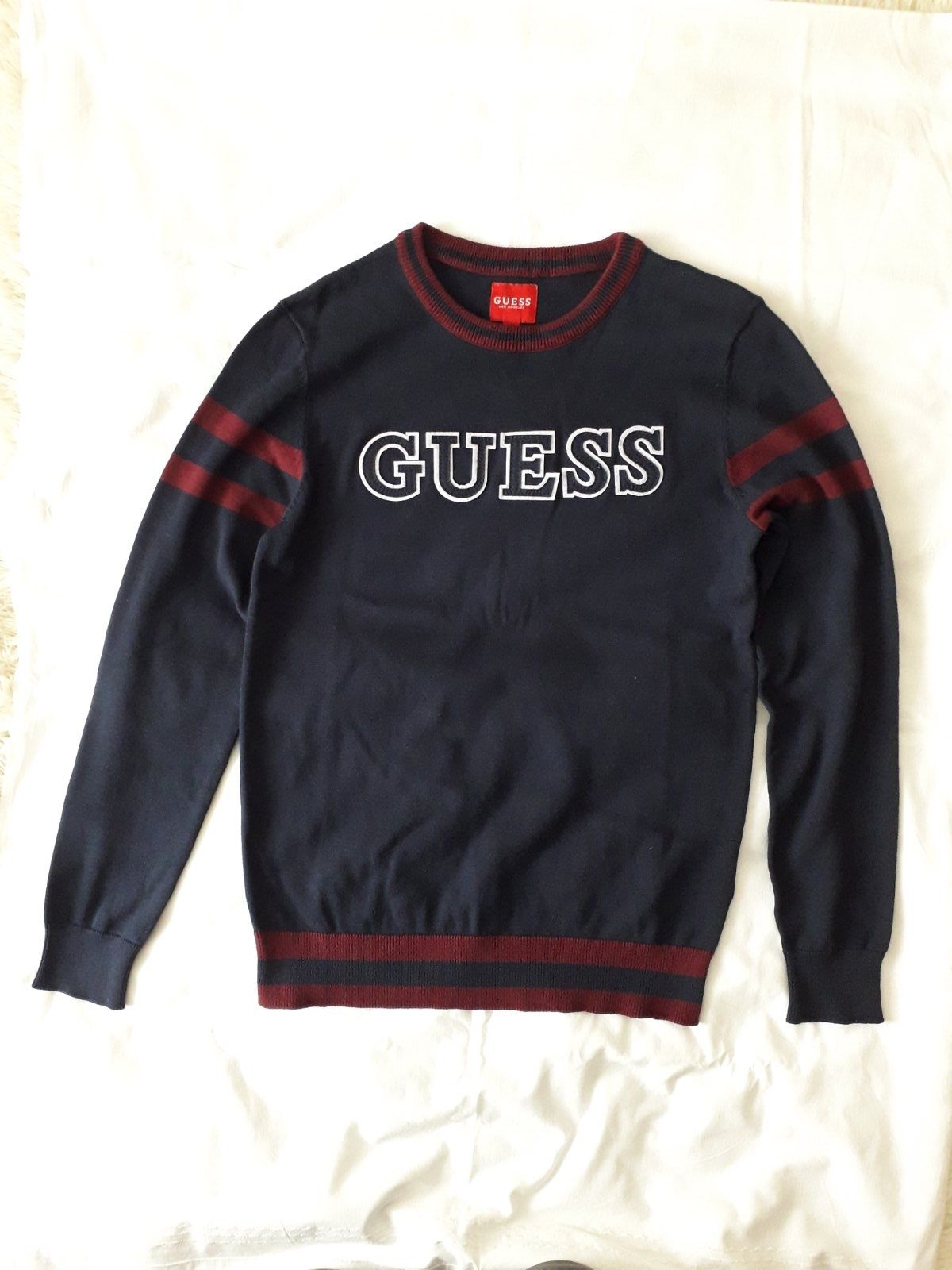 Светер Guess новий