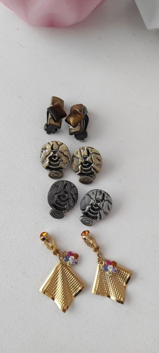 Brincos novos cada 4 euros