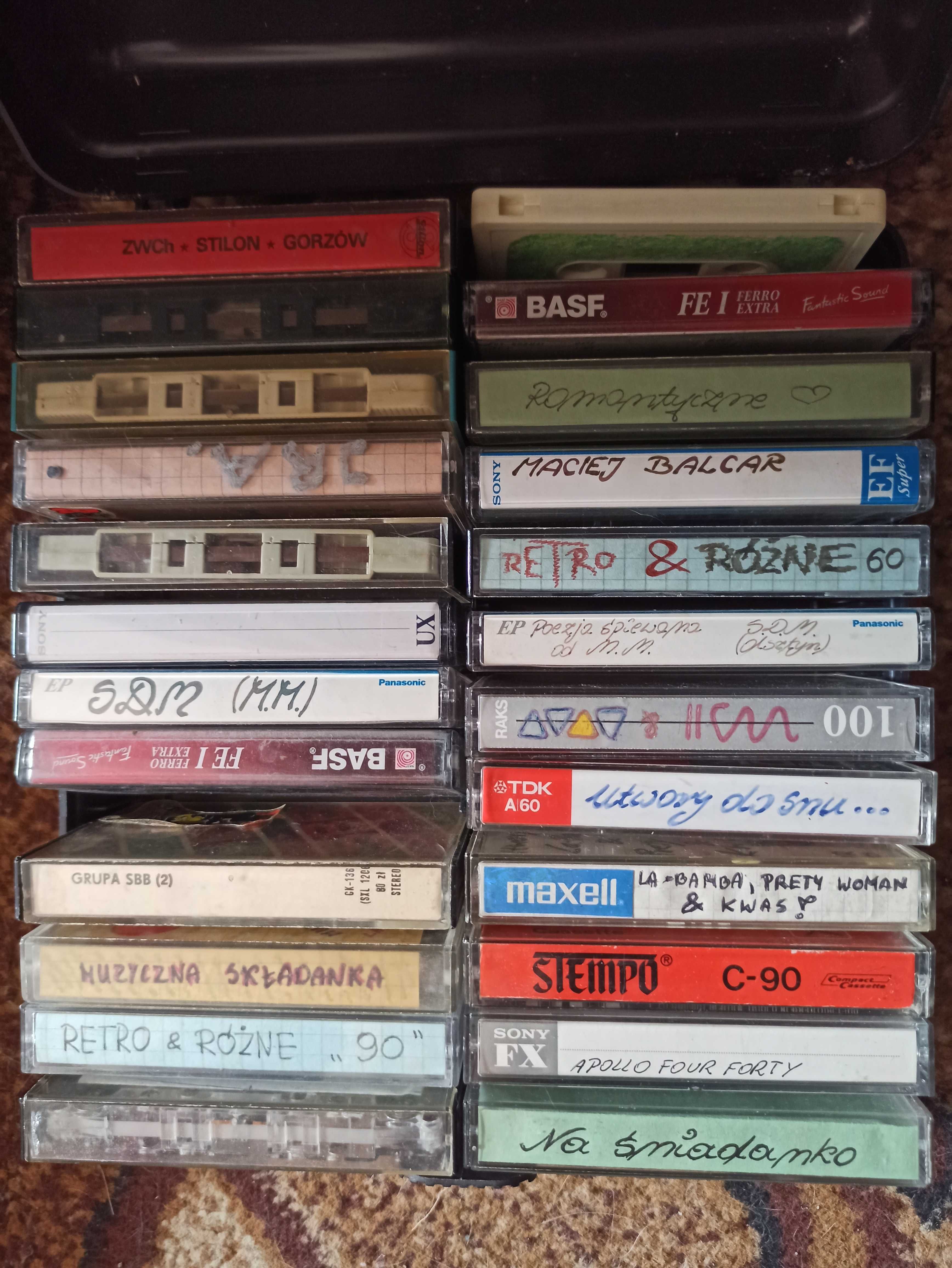 Komplet 24 kaset magnetofonowych w większości nagranych