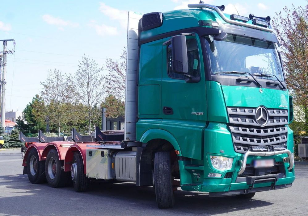 Mercedes-Benz Arocs 3563 8×4 / 630 KM / oś skrętna / Zabudowa z kłonicami  _227398