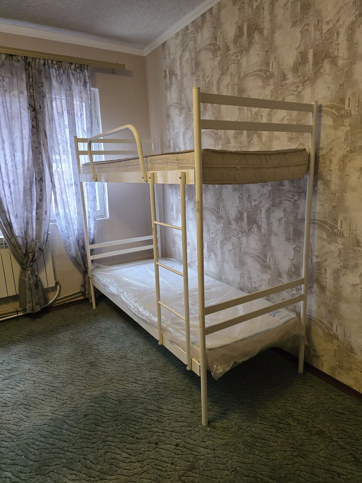 Продам двухъярусную кровать