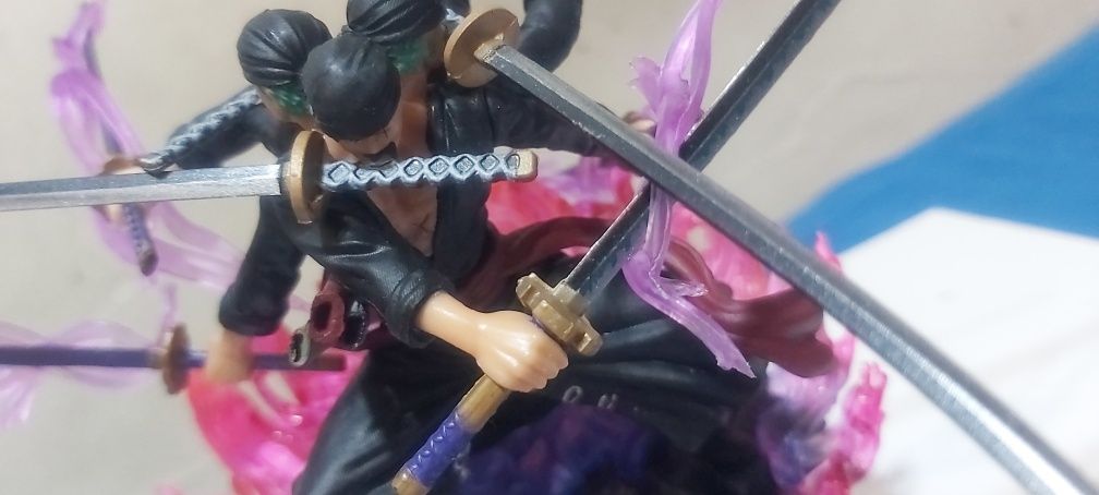 Figurka anime one piece Zoro Roronoa  asura 9 mieczy