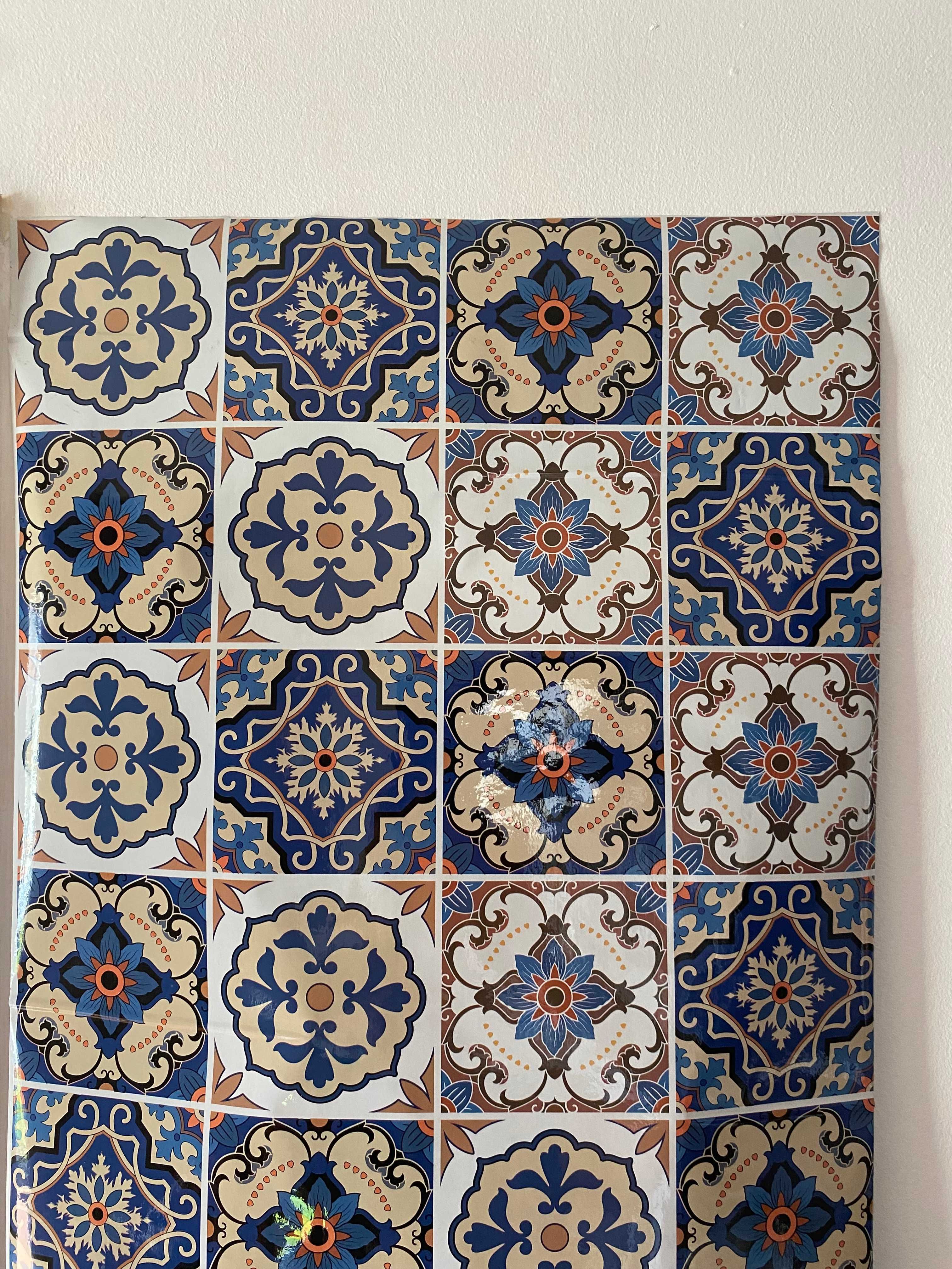 tapeta samoprzylepna 2mx40cm; cena 1 rolki 7,5 zł.