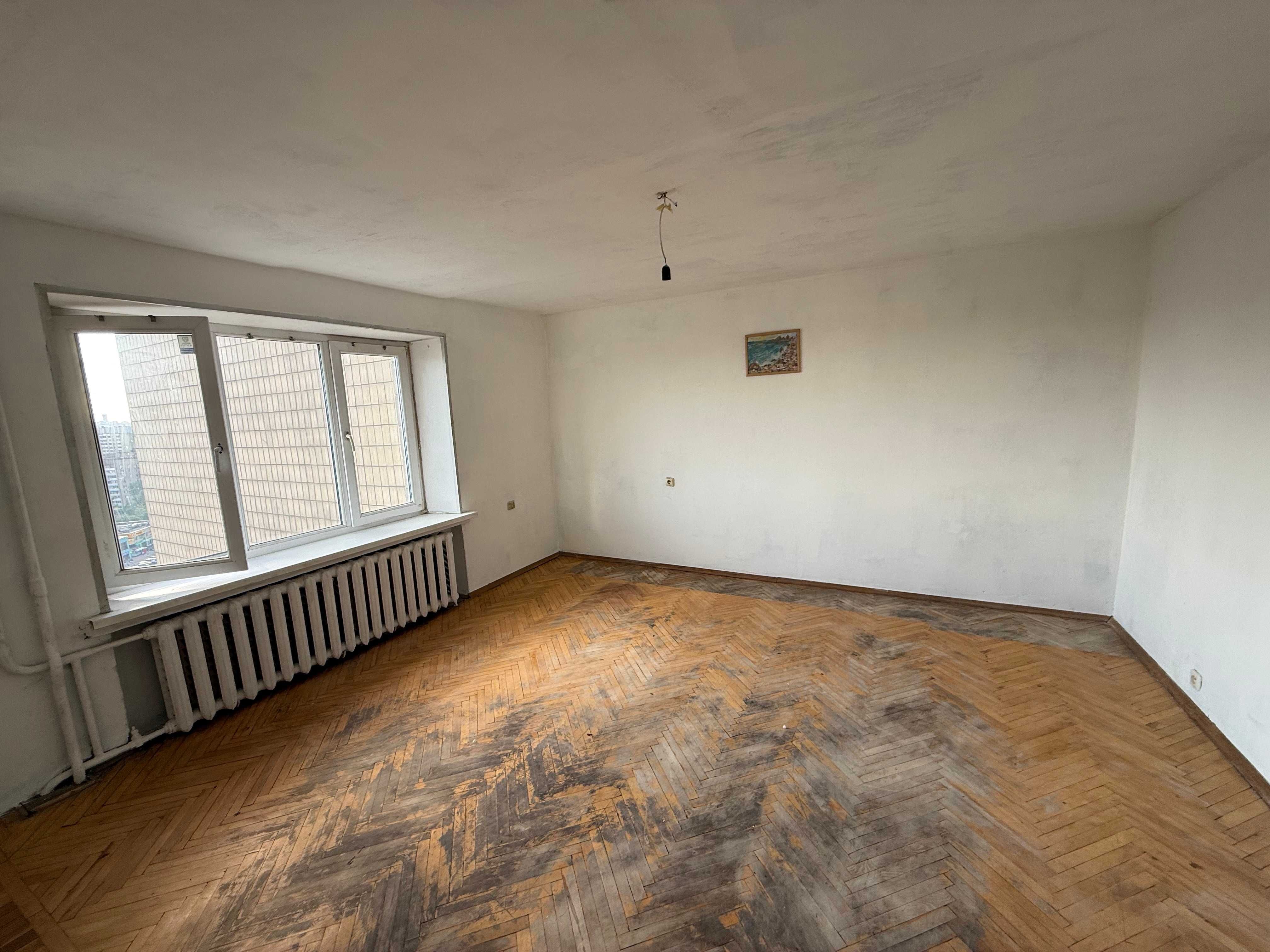 Продается 3-х комнатна раздельна квартира, Метро Вырлица,ул.Руднева 34