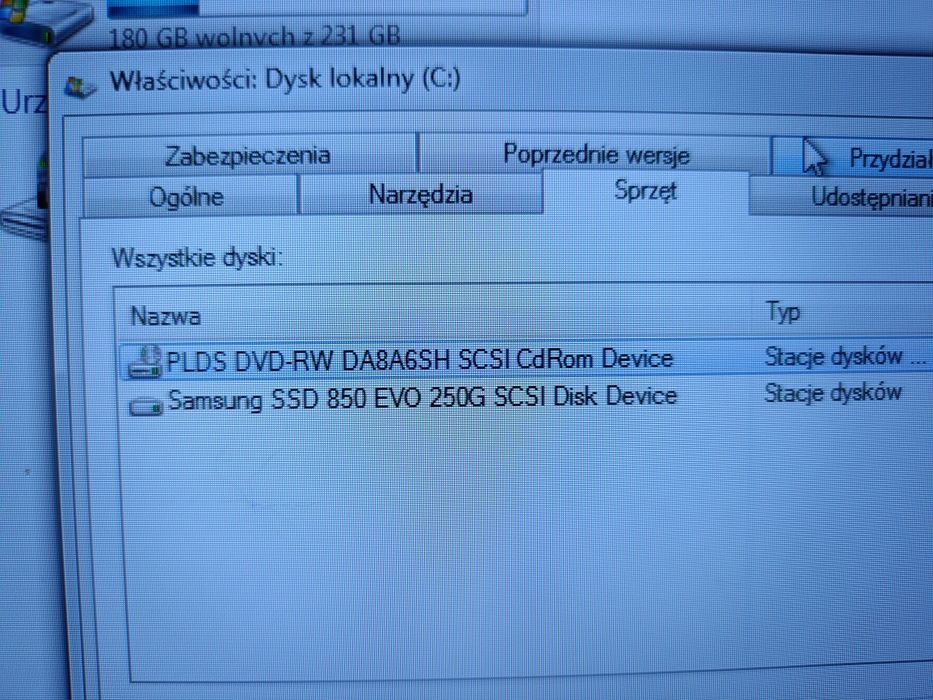 Laptop Lenovo i7 8/250