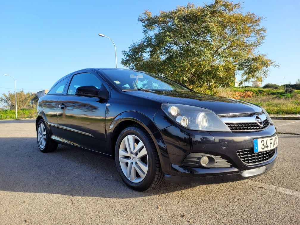 Opel Astra GTC 1.7