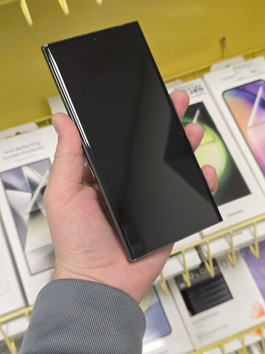 Samsung S23 Ultra 256gb лімітований колір