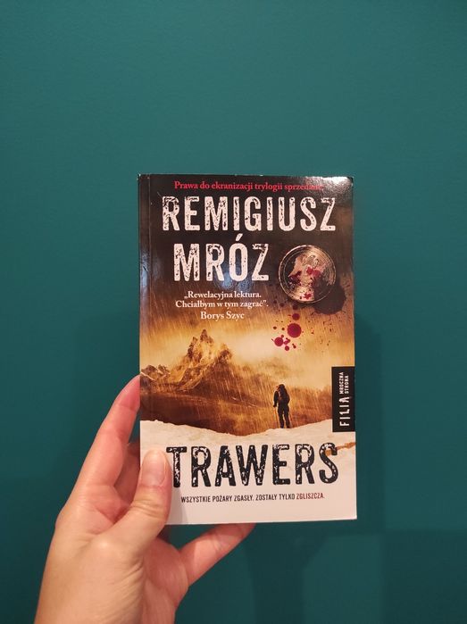 Remigiusz Mróz -Trawers