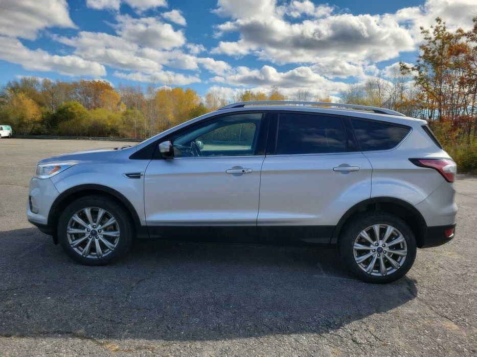 Ford Escape Titanium      2017