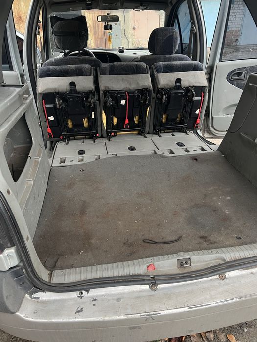 Рено сценік 1. 2001р. 1,6 бензин