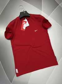 Мужская спортивная футболка Nike красная с маленьким логотипом Найк