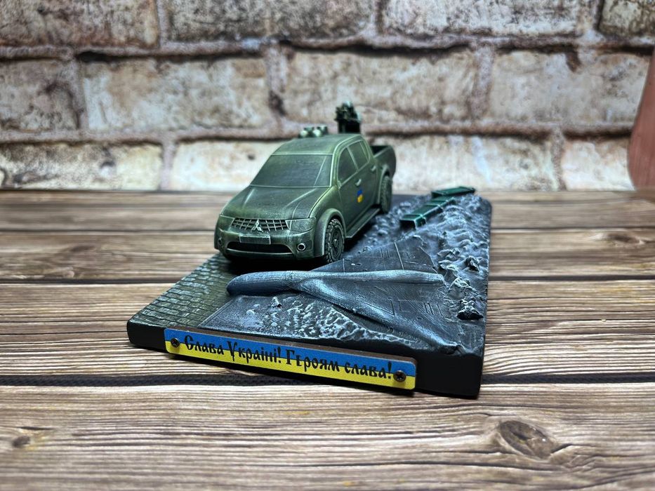 Сувенір  "Винищувач шахедів"


---

Сувенір "Винищув