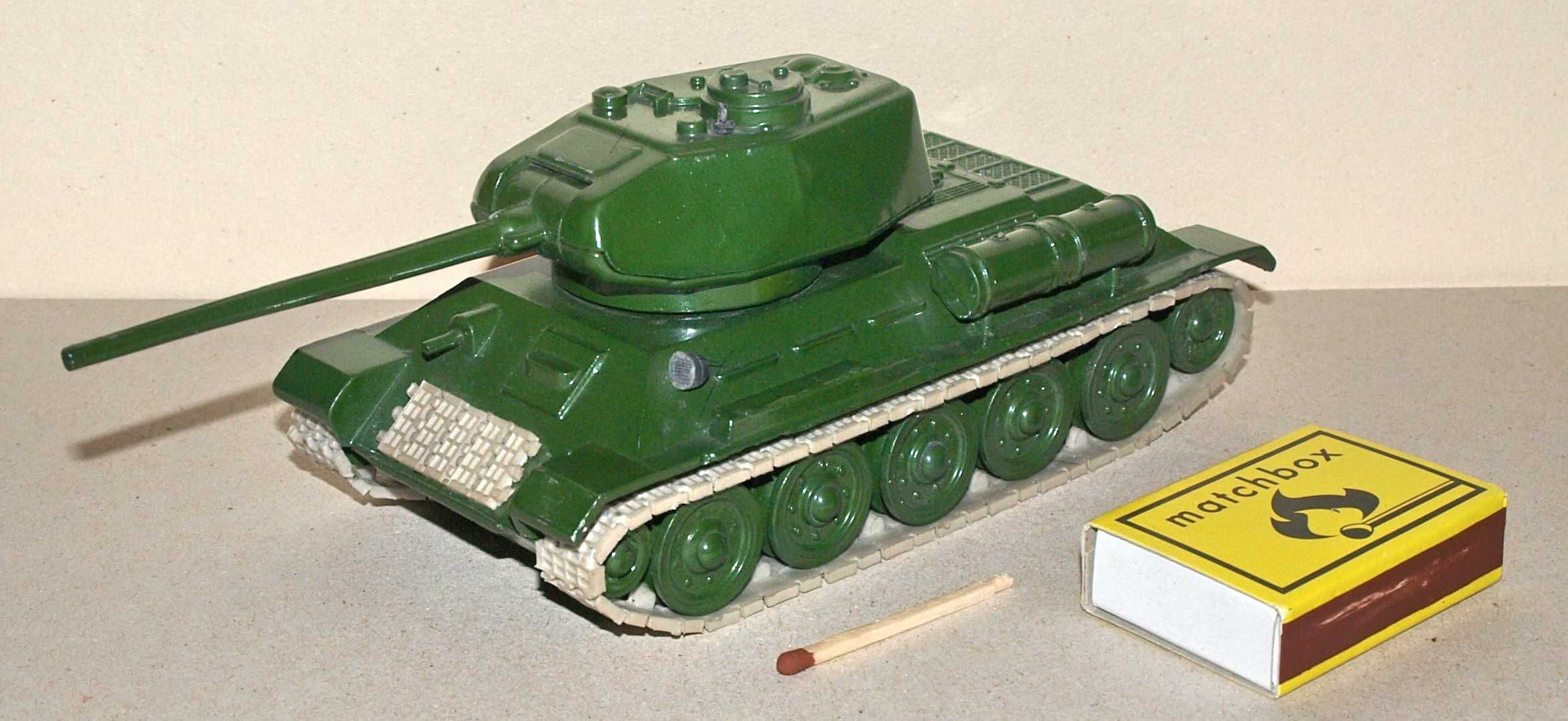 Czołg T-34/85 1/43 model metalowy ZSRR