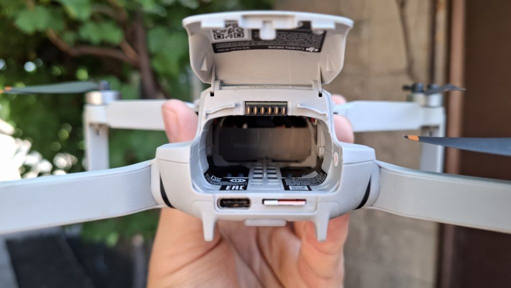 Офіційний DJI Mini 2 Fly More Combo