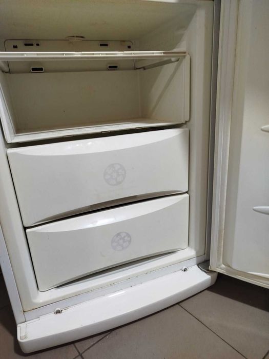 Холодильник продам