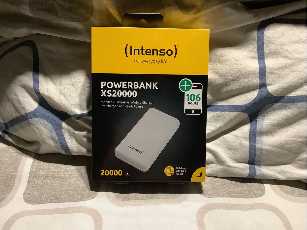 Новий павербанк Intenso 20000mAh