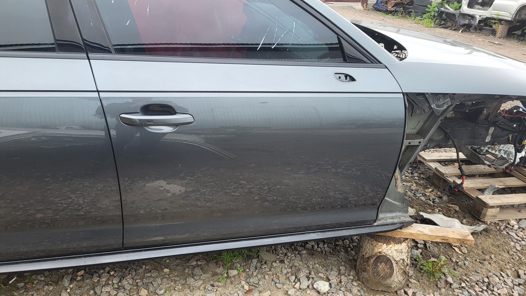 Розборка разборка Audi A4 B9 Двері LZ7S Audi A4 B9 2018 s-line