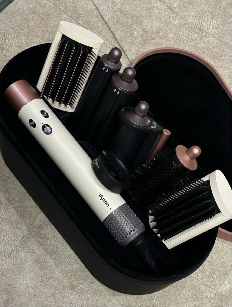 В наявності Стайлер Dyson HS05 Airwrap Long Ceramic Pink/Rose Gold