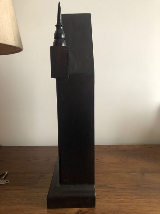 Bonito relógio de pêndulo antigo de parede