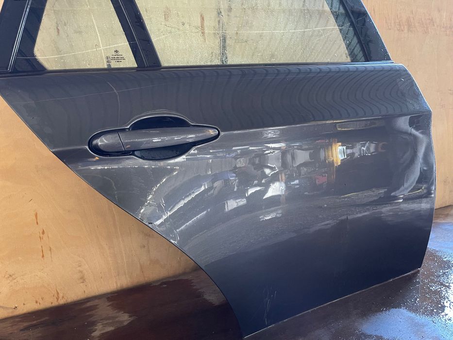 PORTA TRAS DIREITA BMW E91 318 ,320 ,330