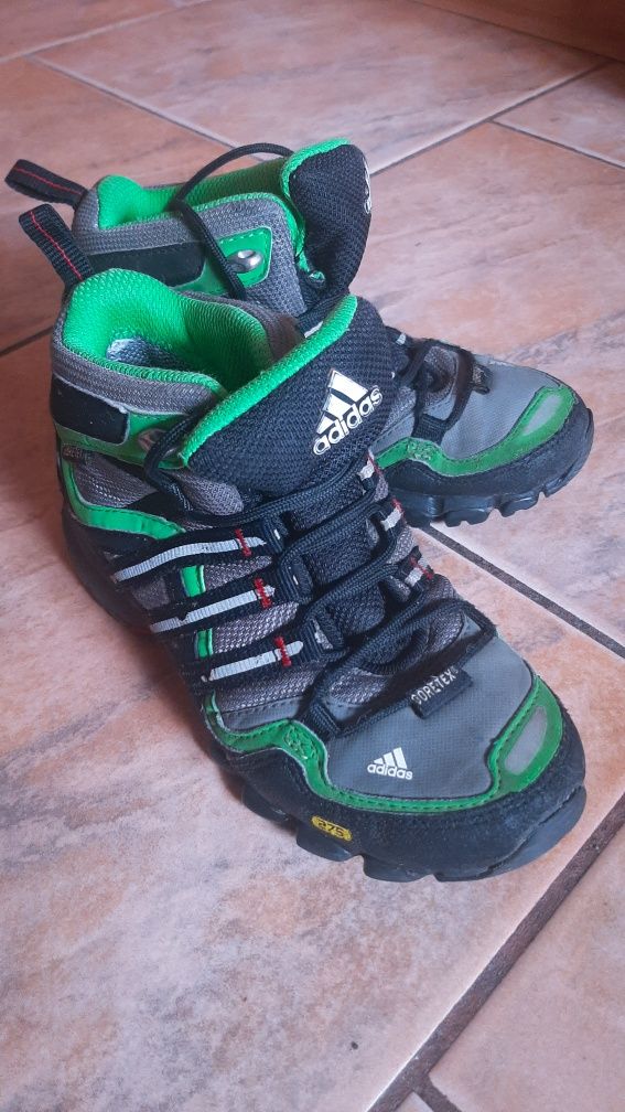 Buty dziecięce Addidas terrex