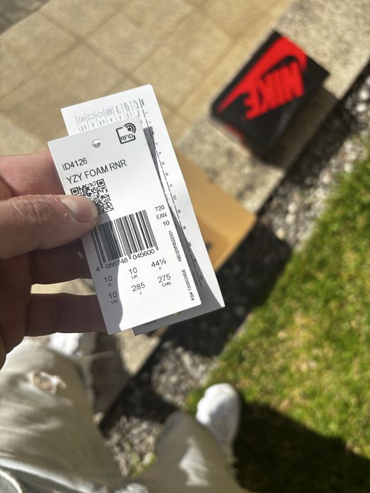 Yeezy Foam RNR - MX Cinder size 44,5