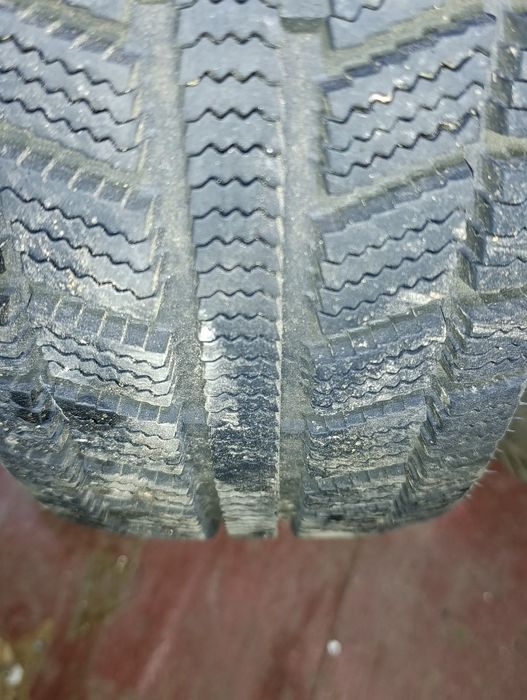 Продам шини з дисками