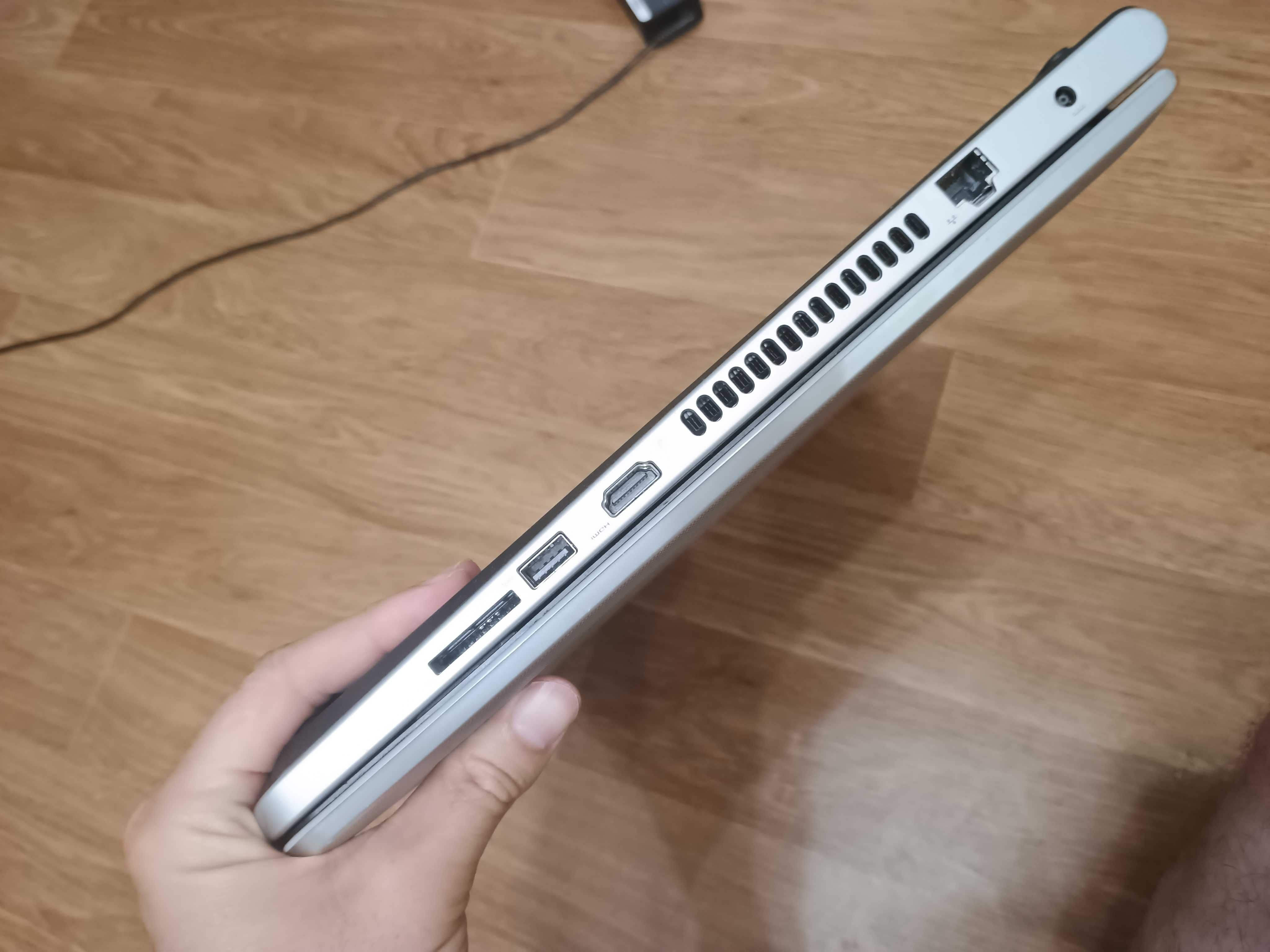 17.3 Dell Inspiron 5759 \ i5-6200u\8gb\256 sdd