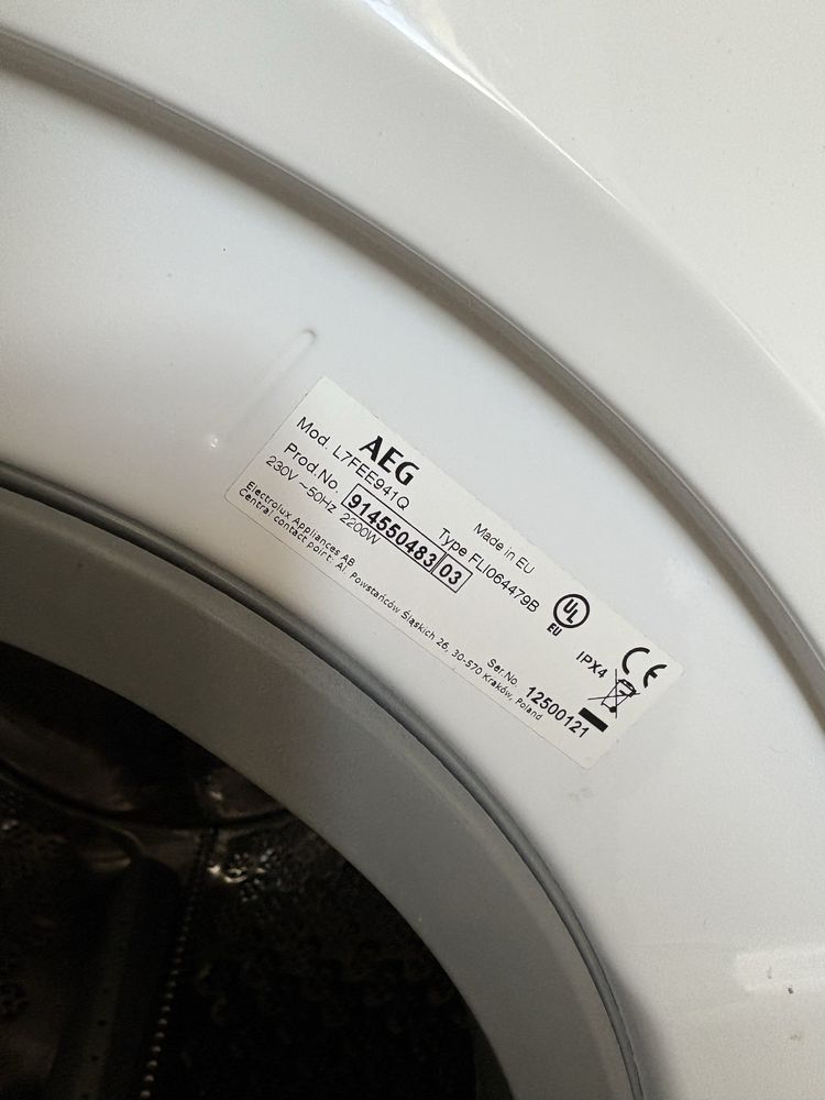 Maquina de lavar roupa da marca AEG - como nova