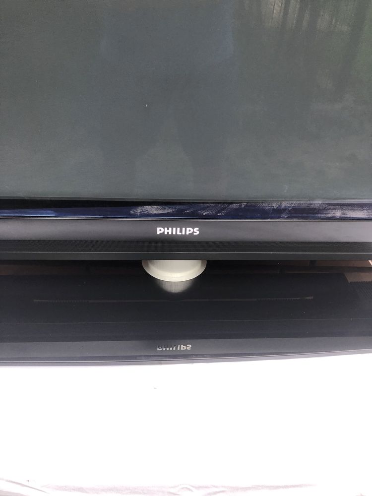 FLAT TV PHILIPS с диагональю экрана 50 дюймов. Модель 50PF 5532/13